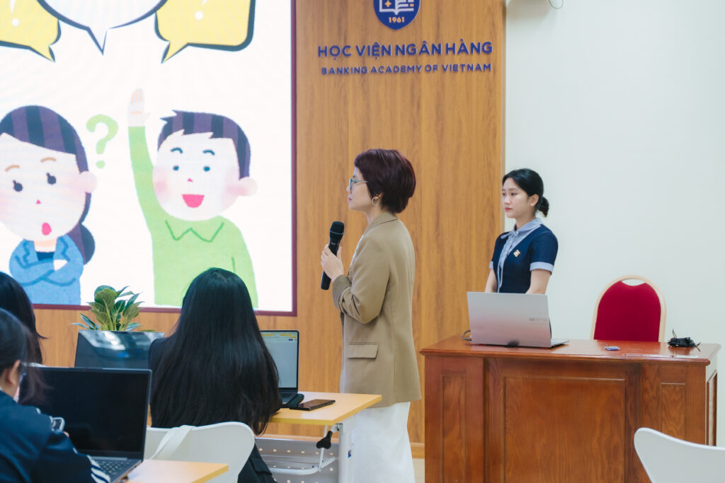 Q&A Cô Thu Dr. Tran Thanh Thu, Vice Head of FinTech Department at the Banking Academy, during Q&A with DataCore