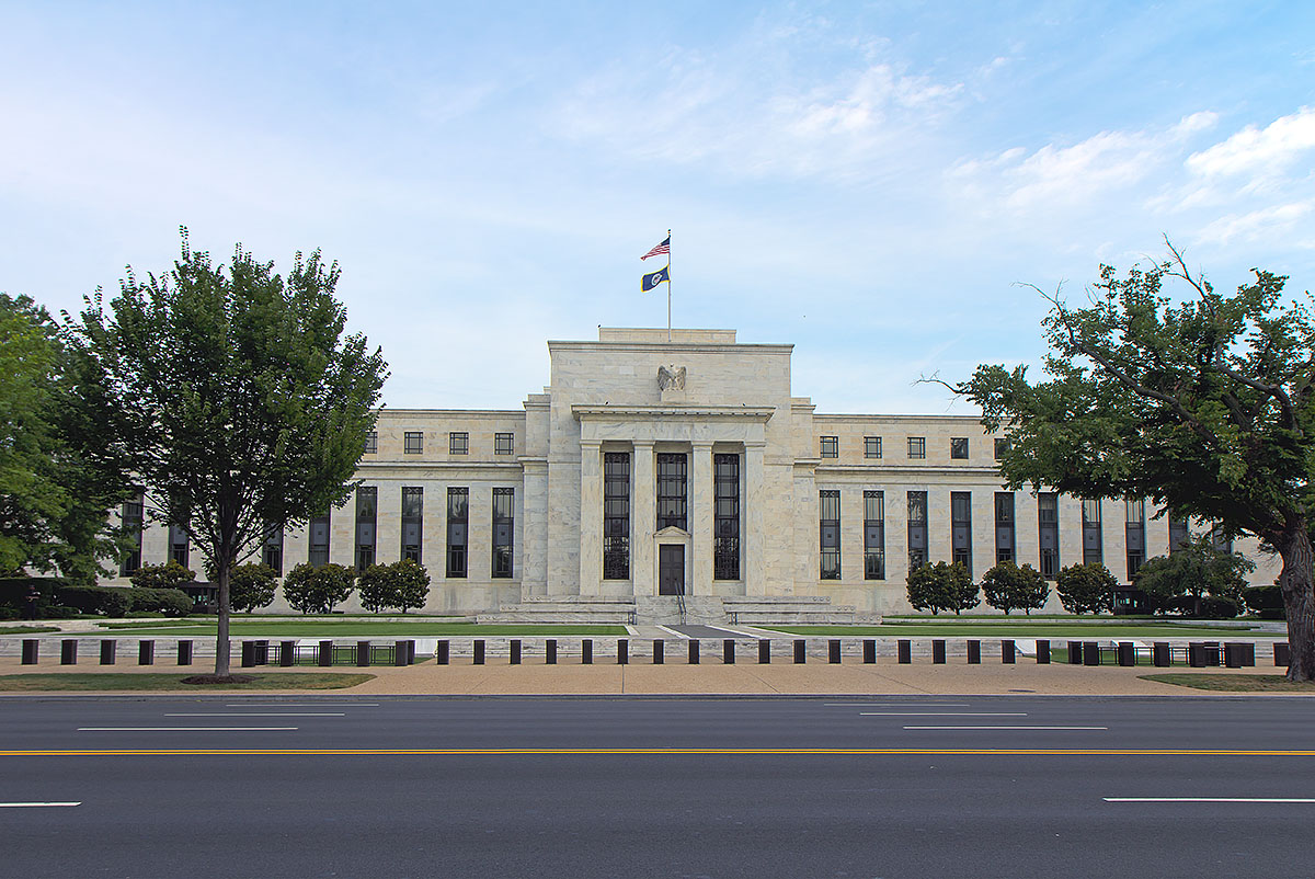 Fed Interest Rate Decision 2026: Critical Vietnam Economy Impact