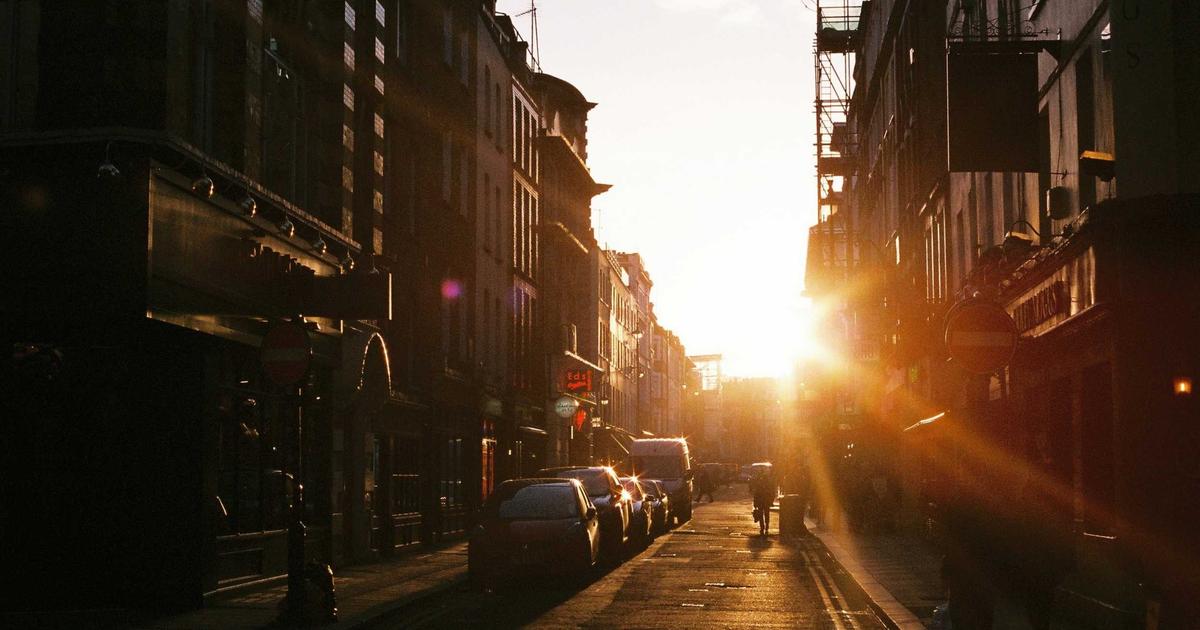 Dấu hiệu đáng ngờ giao dịch tài sản mã hóa biểu đồ tuân thủ